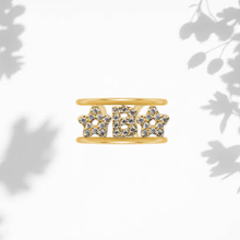 Carica l'immagine nel visualizzatore di Gallery, Anello Soulshine Dorato Personalizzato con Stelle e Iniziale in Argento 925 e Zirconi Regolabile