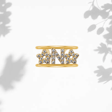 Carica l'immagine nel visualizzatore di Gallery, Anello Soulshine Dorato Personalizzato con Stelle e Iniziale in Argento 925 e Zirconi Regolabile