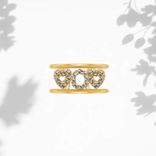 Carica l'immagine nel visualizzatore di Gallery, Anello Soulshine Dorato con cuori e iniziale in Argento 925 e Zirconi Regolabile