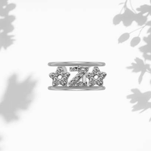 Carica l'immagine nel visualizzatore di Gallery, Anello Soulshine Personalizzato con Stelle e Iniziale in Argento 925 e Zirconi Regolabile