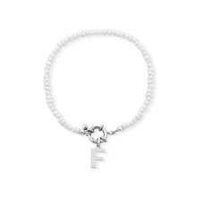 Carica l'immagine nel visualizzatore di Gallery, Bracciale Mediterraneo Donna con Perle e Iniziale in Argento 925 Dorato e Bianco
