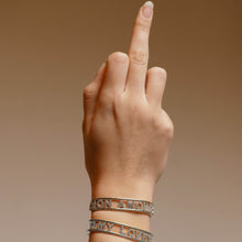 Carica l'immagine nel visualizzatore di Gallery, Bracciale Soulshine Rigido Personalizzato in Argento 925 e Zirconi