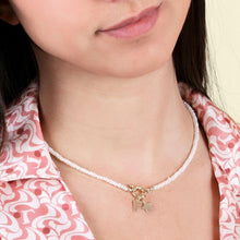 Carica l'immagine nel visualizzatore di Gallery, Collana Mediterraneo con Perle e Argento 925 Incontro Speciale Dorata o Bianca